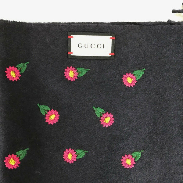 NEW/AUTHENTIC GUCCI Daisies Silk Cashmere Blend Soft Scarf, Blue